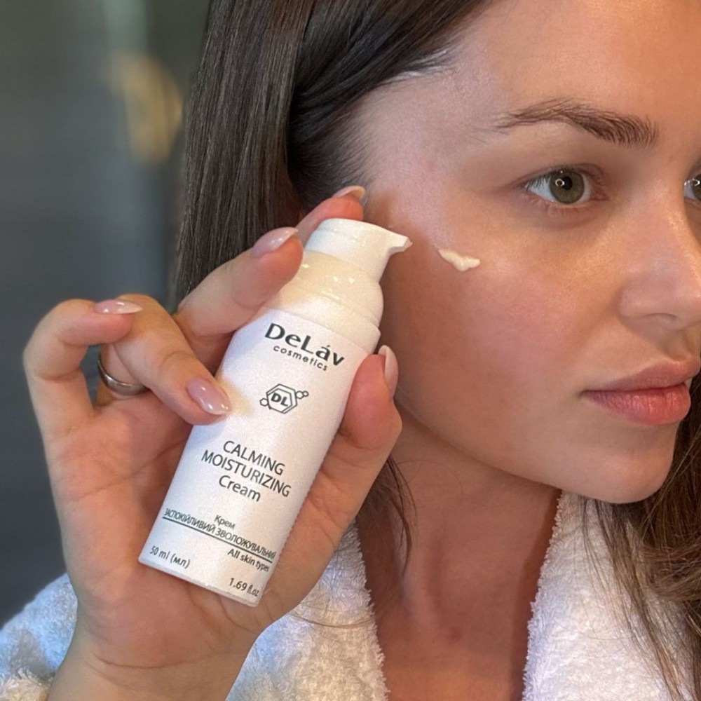 Крем ЗАСПОКІЙЛИВИЙ ЗВОЛОЖУВАЛЬНИЙ - DeLav cosmetics
